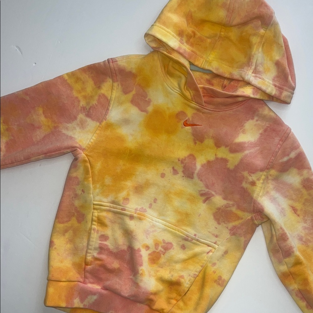 Nike Vibrant Orange and Yellow Hoodie - Picture 5 of 8